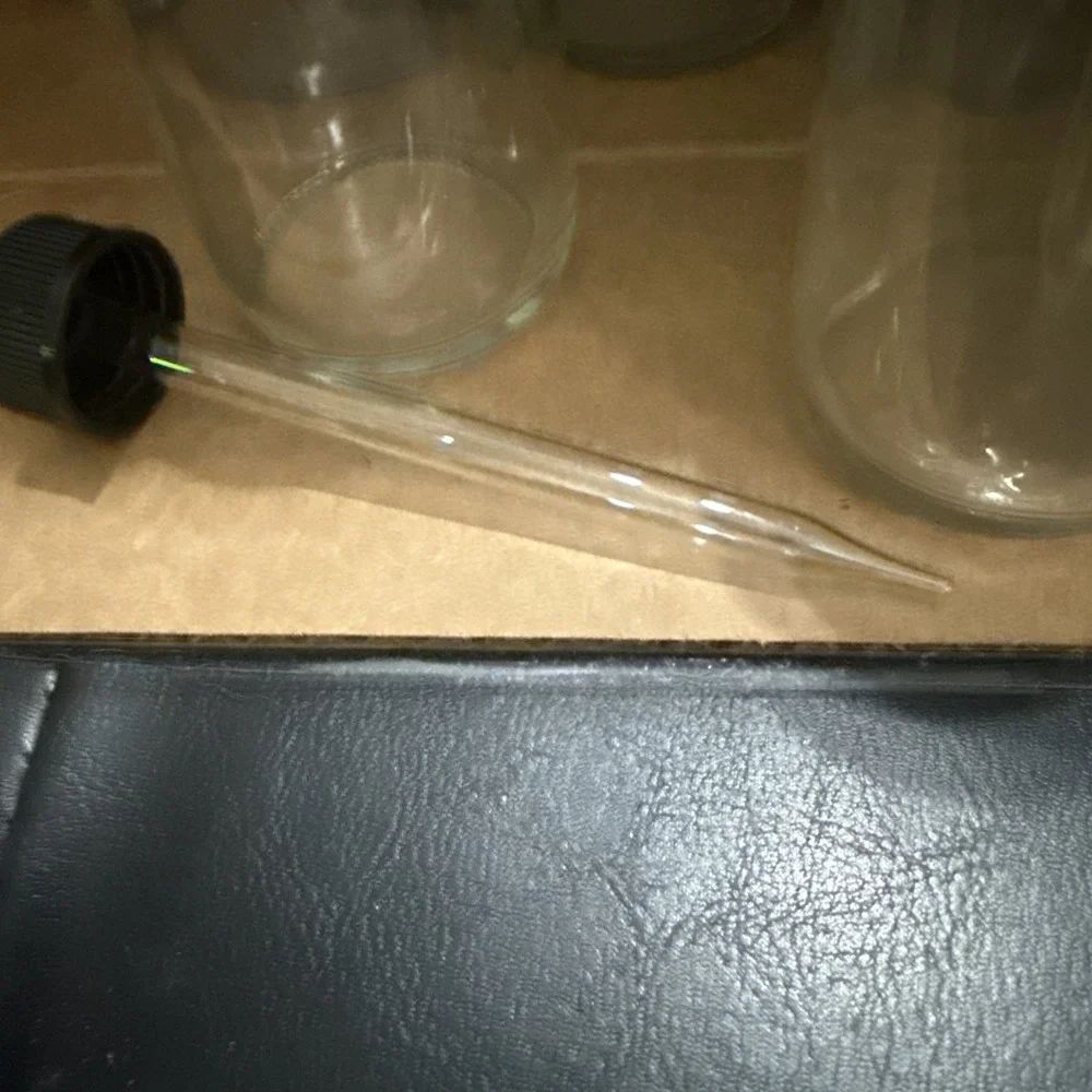 N/A 4oz clear